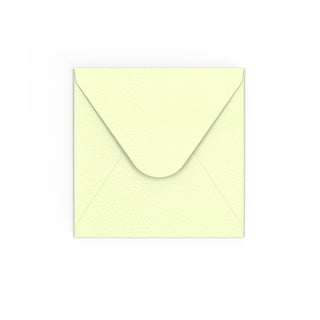 koperta w kolorze kości słoniowej ze struktura młotkową 130 x 130 mm