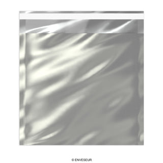 Błyszczące metaliczne koperty foliowe