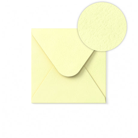 koperta w kolorze kości słoniowej ze struktura młotkową 130 x 130 mm