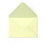 koperta w kolorze kości słoniowej ze struktura młotkową 65x94 mm