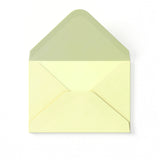 koperta w kolorze kości słoniowej ze struktura młotkową 114x162 mm (C6)