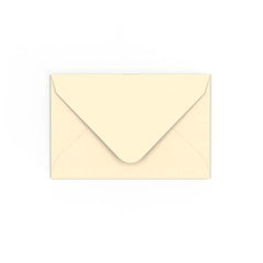Koperta w kolorze magnolii 65x94 mm