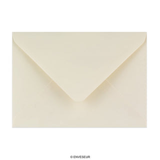 125x175 mm Koperta kość słoniowa z gładką powierzchnią