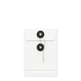 Kolorowe koperty z zamknięciem na guzik i sznurek